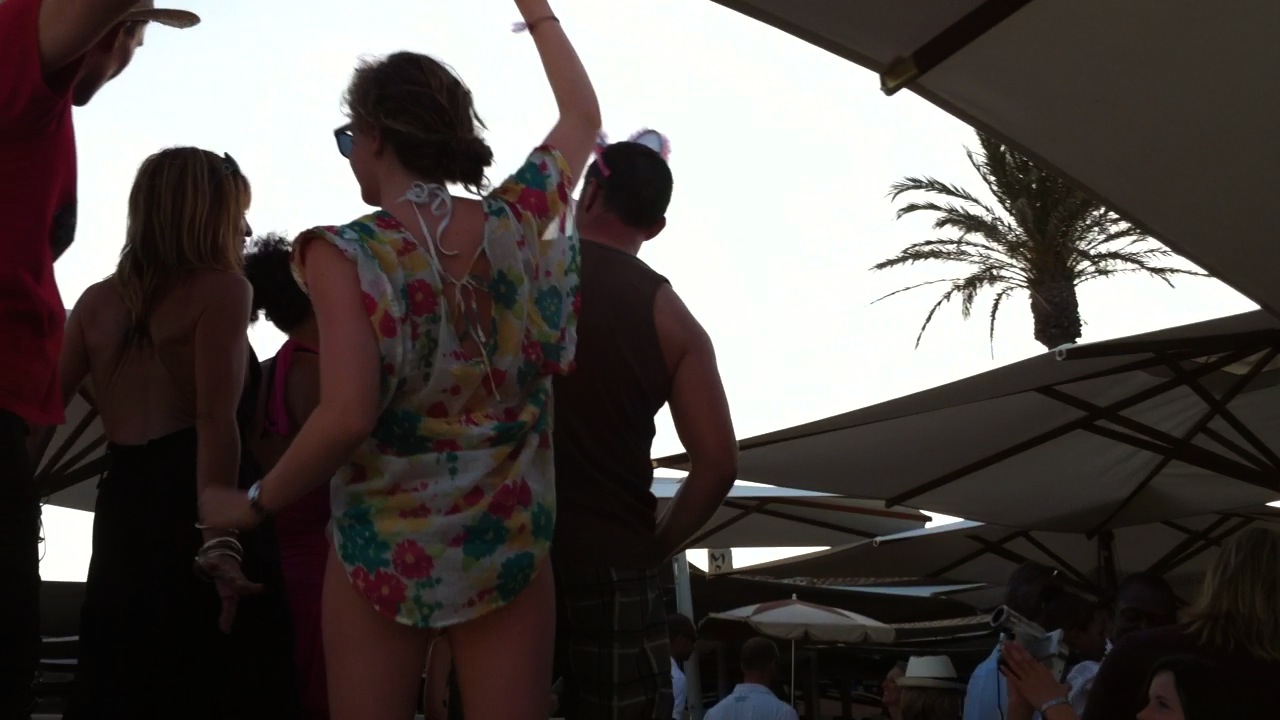 Saint Tropez 2010 - Moorea Beach Party 2.mov